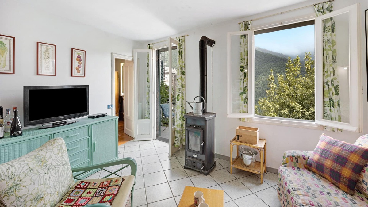 Carpasio Apartment | Pet-Friendly Apartment 'Peace and Nature' with Mountain View and Balcony