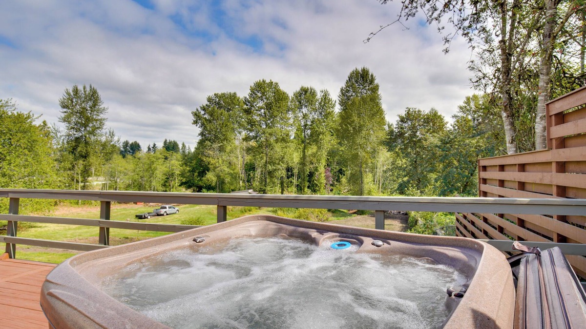 Auburn House | Pet-Friendly Auburn Home on 3 Acres
