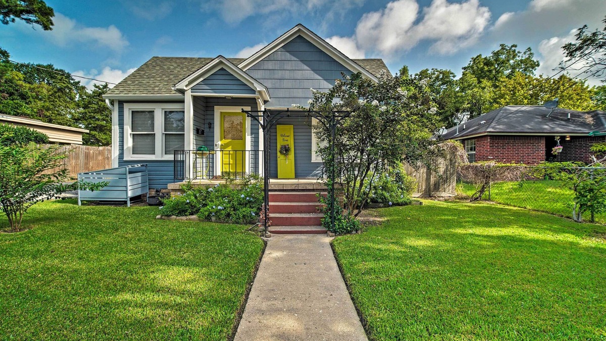 Brenham Cottage | Pet-Friendly Brenham Cottage w/Yard!
