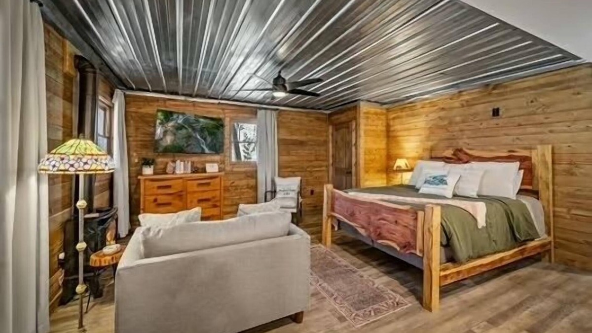 Ellijay Cabin | Pet Friendly Cabin in Ellijay Gann