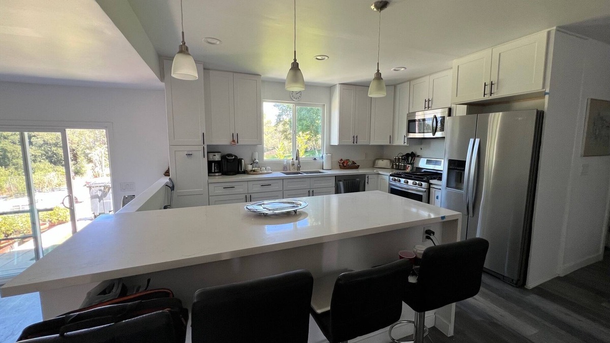Felicita House | Pet friendly charming house in quite neighborhood in Escondido California