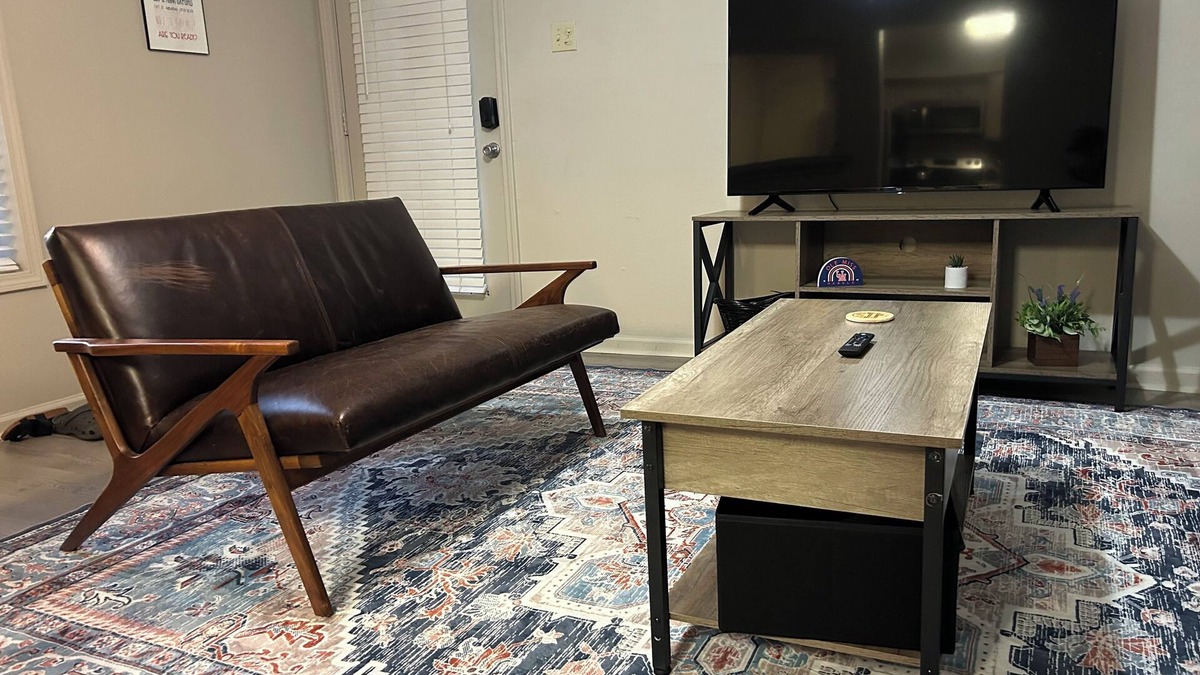 Oxford Condo | Pet-Friendly Condo about 1 mile from Ole Miss Campus and The Square