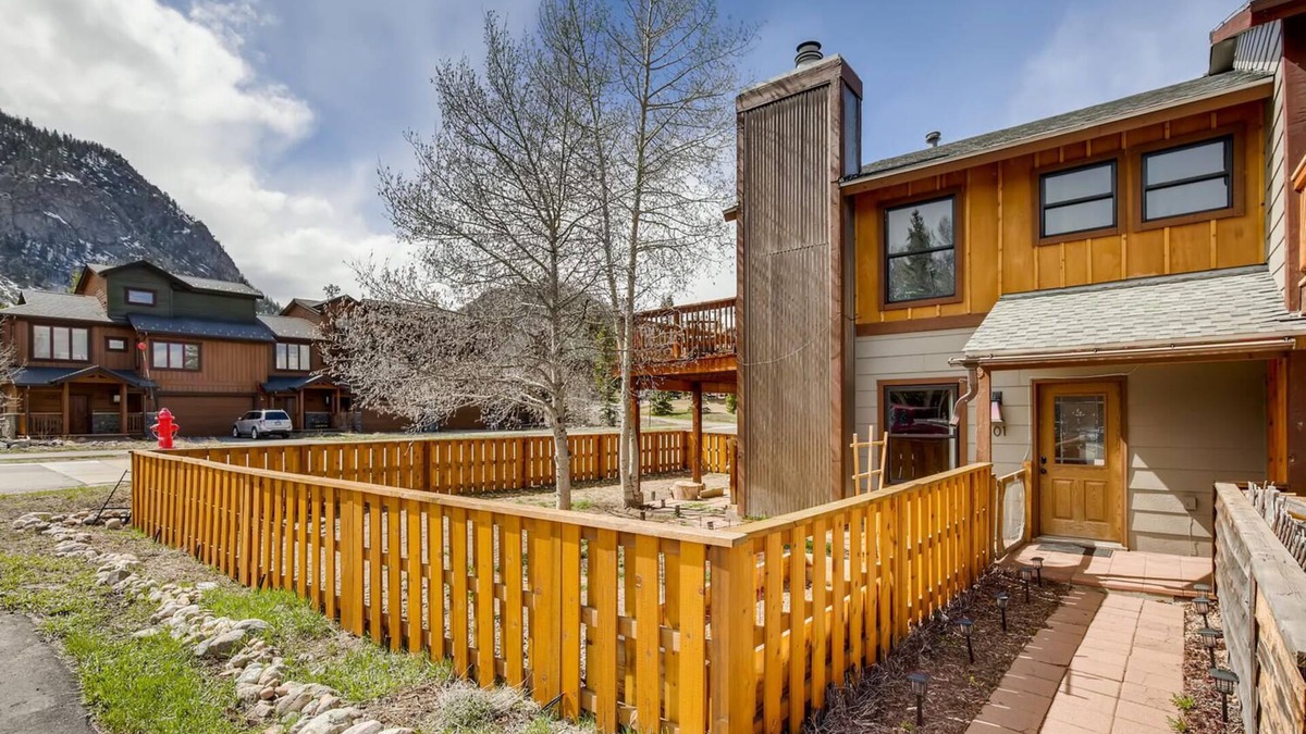 Frisco Condo | PET FRIENDLY Condo close to Main Street in Frisco!