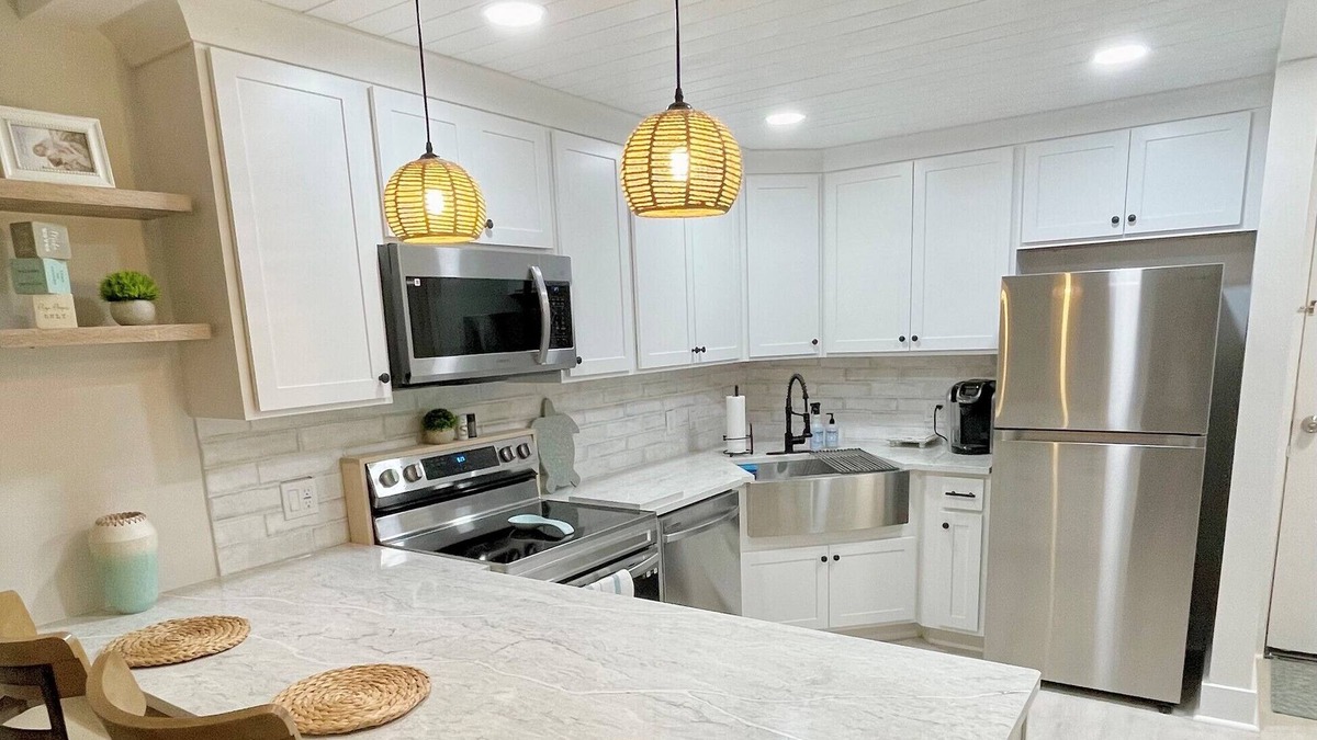 Fort Pierce Condo | Pet-Friendly Condo in Ocean Village.Steps to the Ocean!