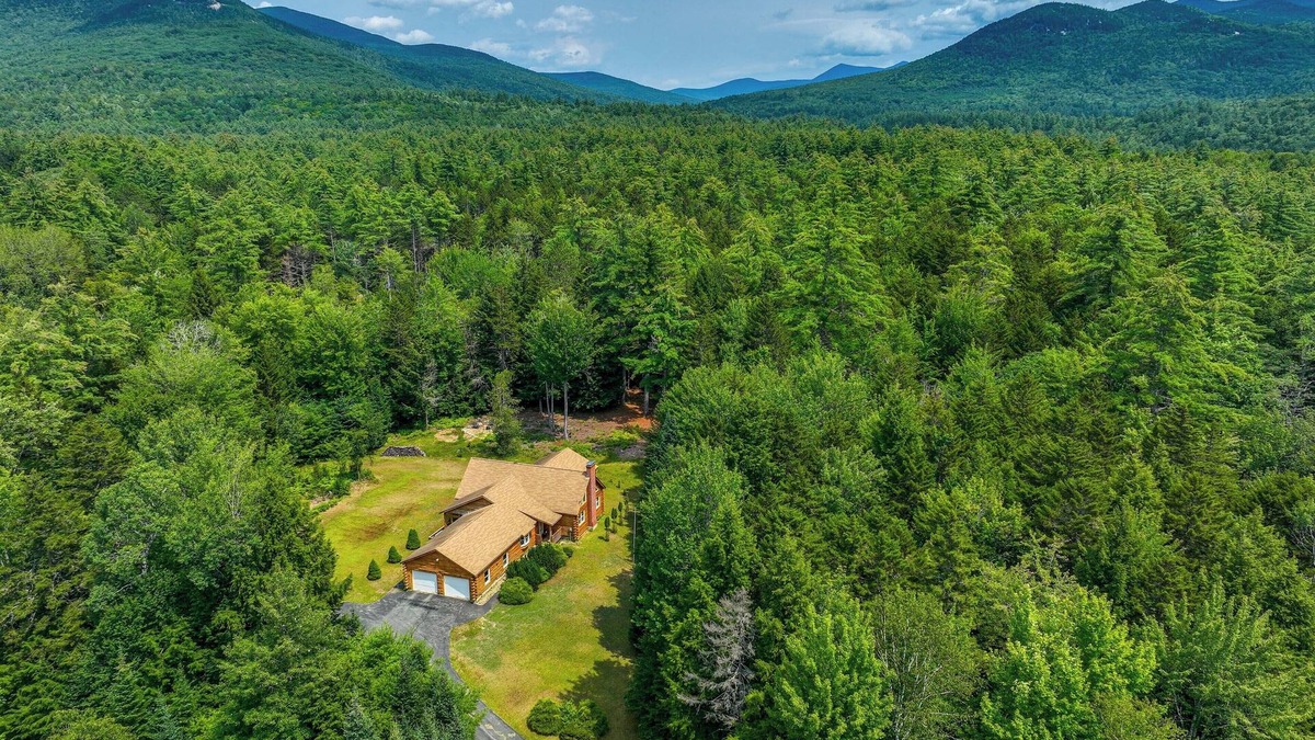 Thornton Cabin | Pet-Friendly Conway Cabin ~ 5 to Campton Mountain!