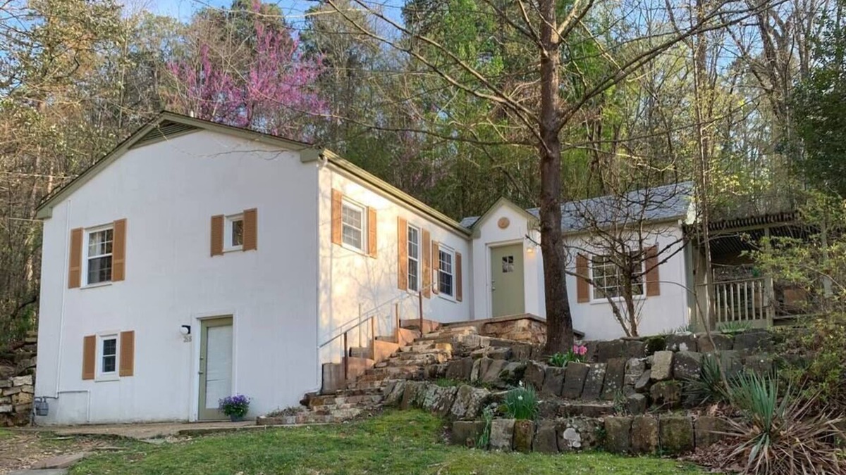 Hot Springs House | Pet-Friendly Cottage, Forest Views, 1 Mi to Hiking/Town/Dining