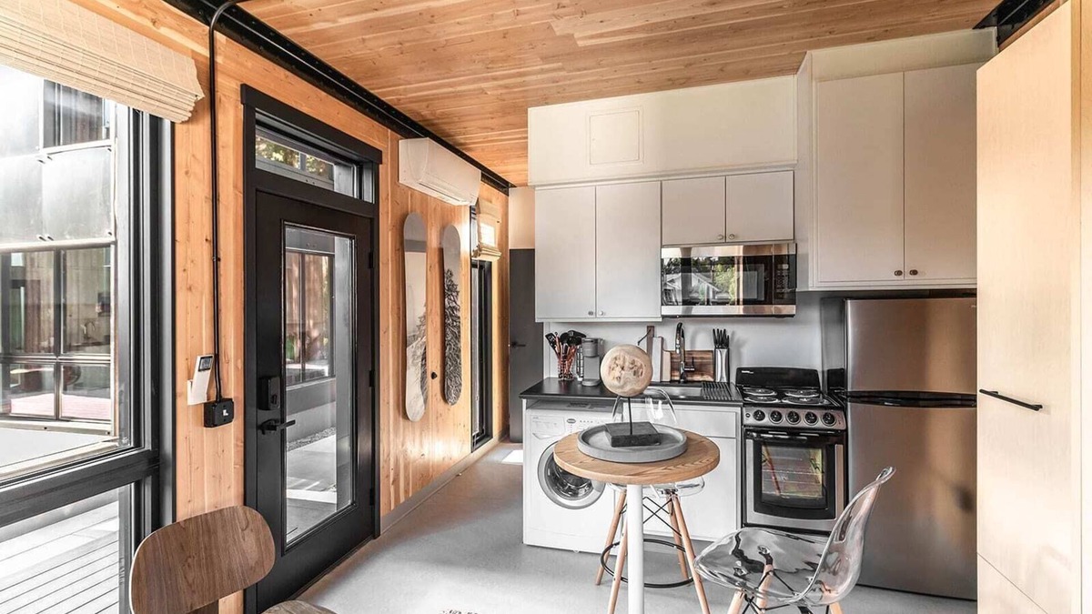 South Perry District Apartment | Pet-friendly, Cozy Tiny Home with Self Check-In and Wifi!