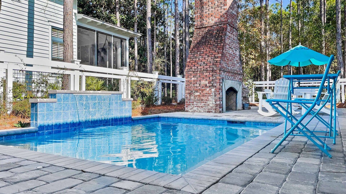 Forest District House | Pet Friendly Designer Home with Private Pool, Golf Cart and Bikes