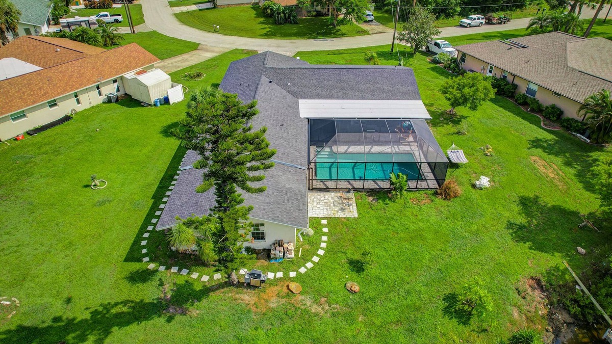 Port Charlotte Villa | Pet Friendly Family Villa ~ Pool ~ Waterfront ~ Quiet Neighborhood