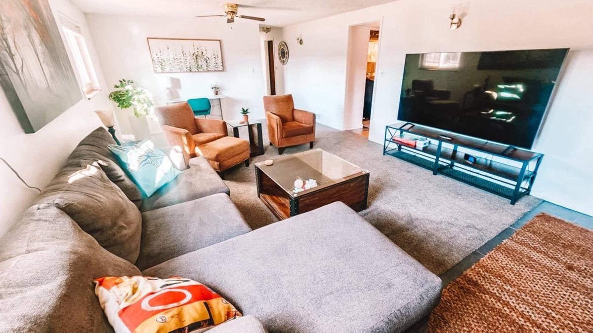 Security-Widefield House | Pet Friendly Gorgeous Large 5 Bdrm Home near allnn