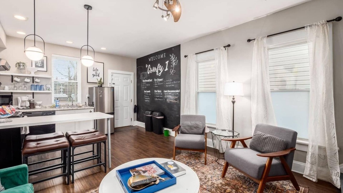 Weinland Park House | Pet-Friendly Gem Near OSU Expo | Historic Townhome
