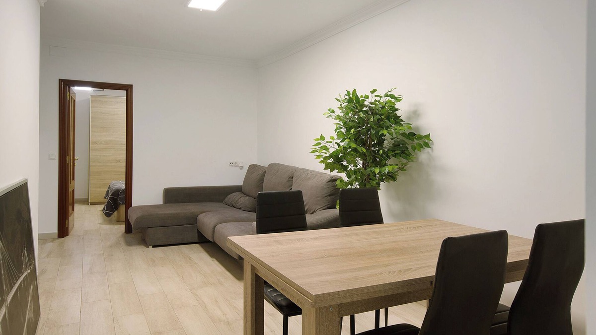 Santa Lucia Apartment | Pet-Friendly Holiday Apartment 'Casa Italia' with Shared Terrace & Wi-Fi
