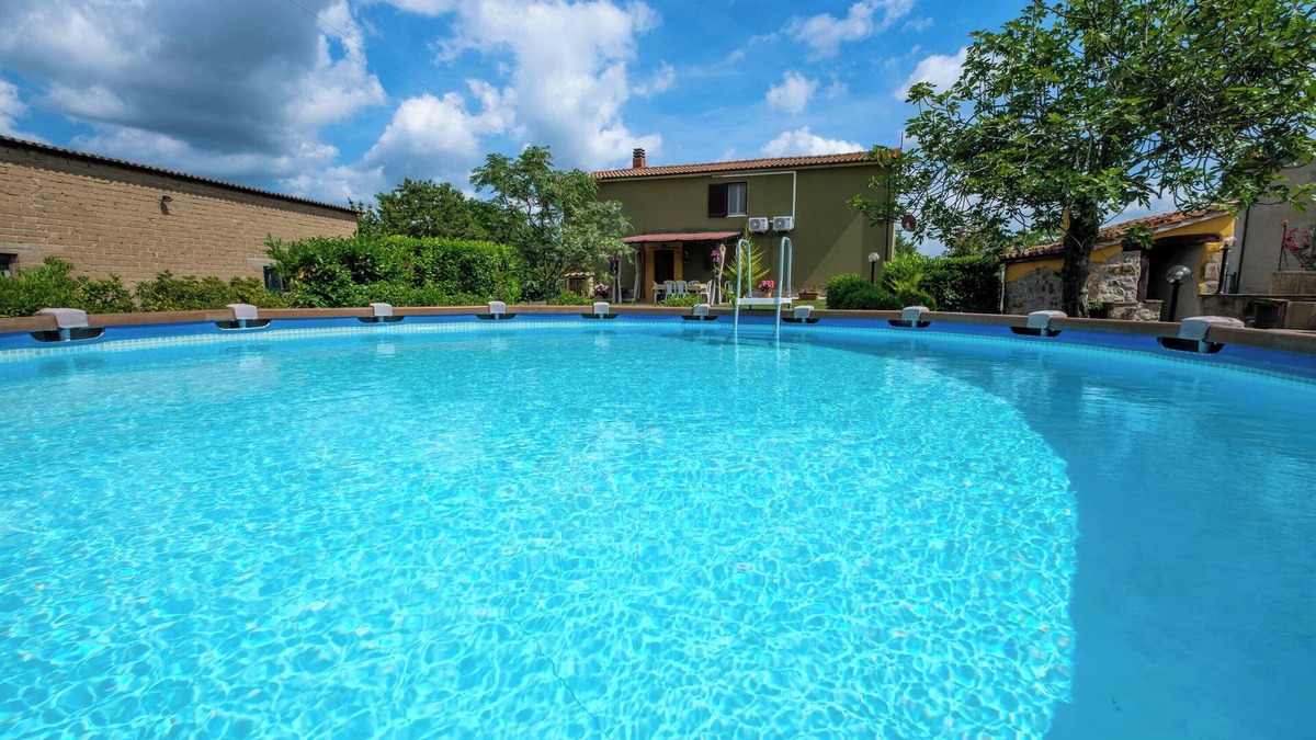 Sorano House | Pet-Friendly Holiday Home Fonte Etrusca with Pool, Garden & Wi-Fi