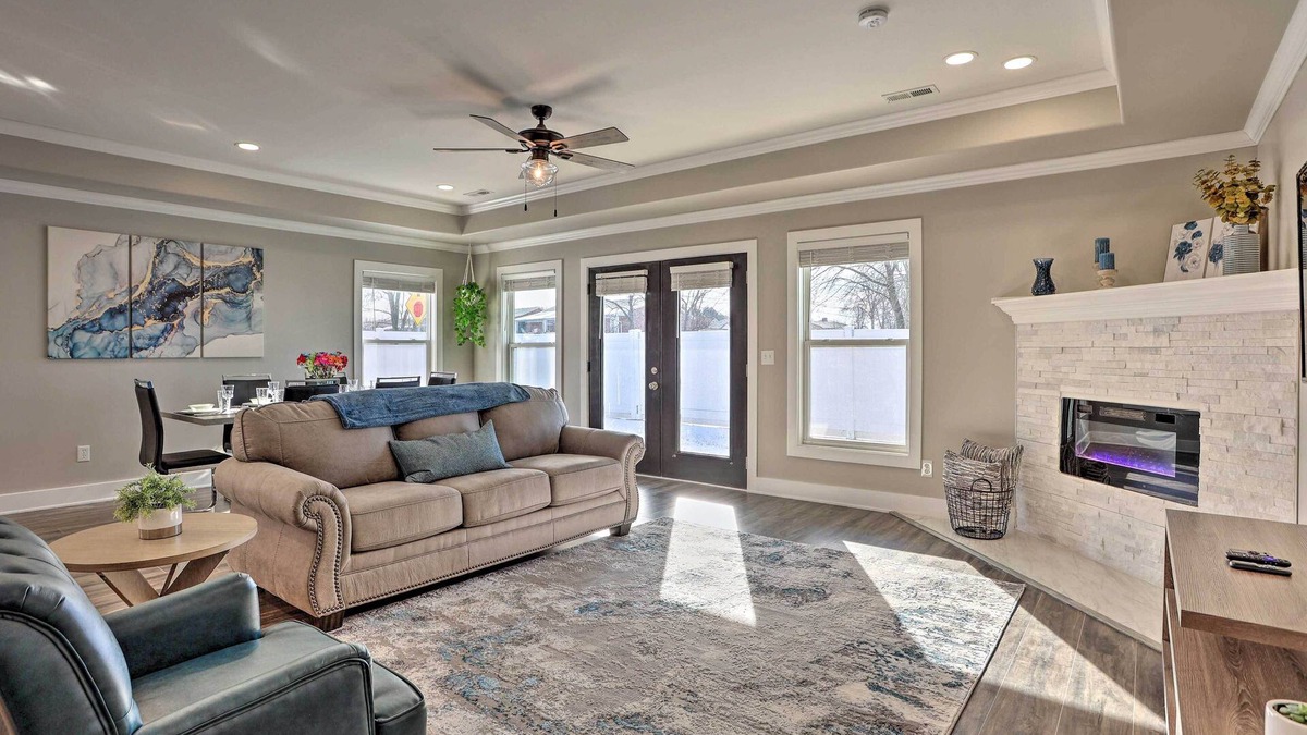 Jeffersonville - Clarksville House | Pet-Friendly Home, 5 Mi to Dtwn Louisville!