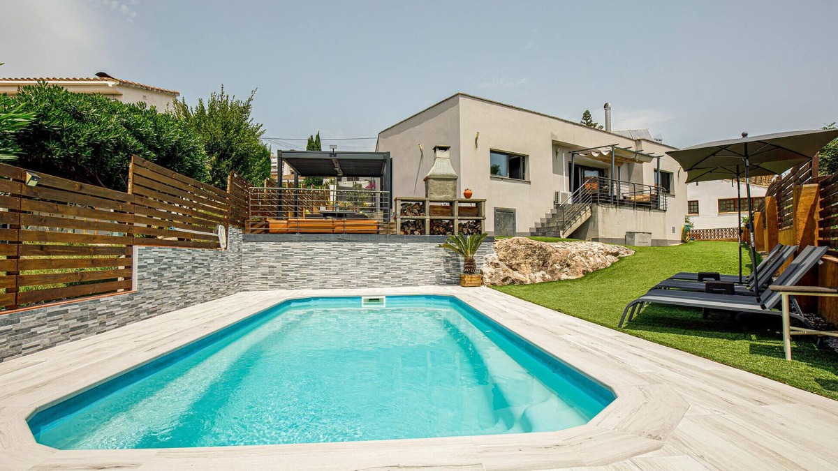 Santa Susanna House | Pet friendly home in Santa Susanna