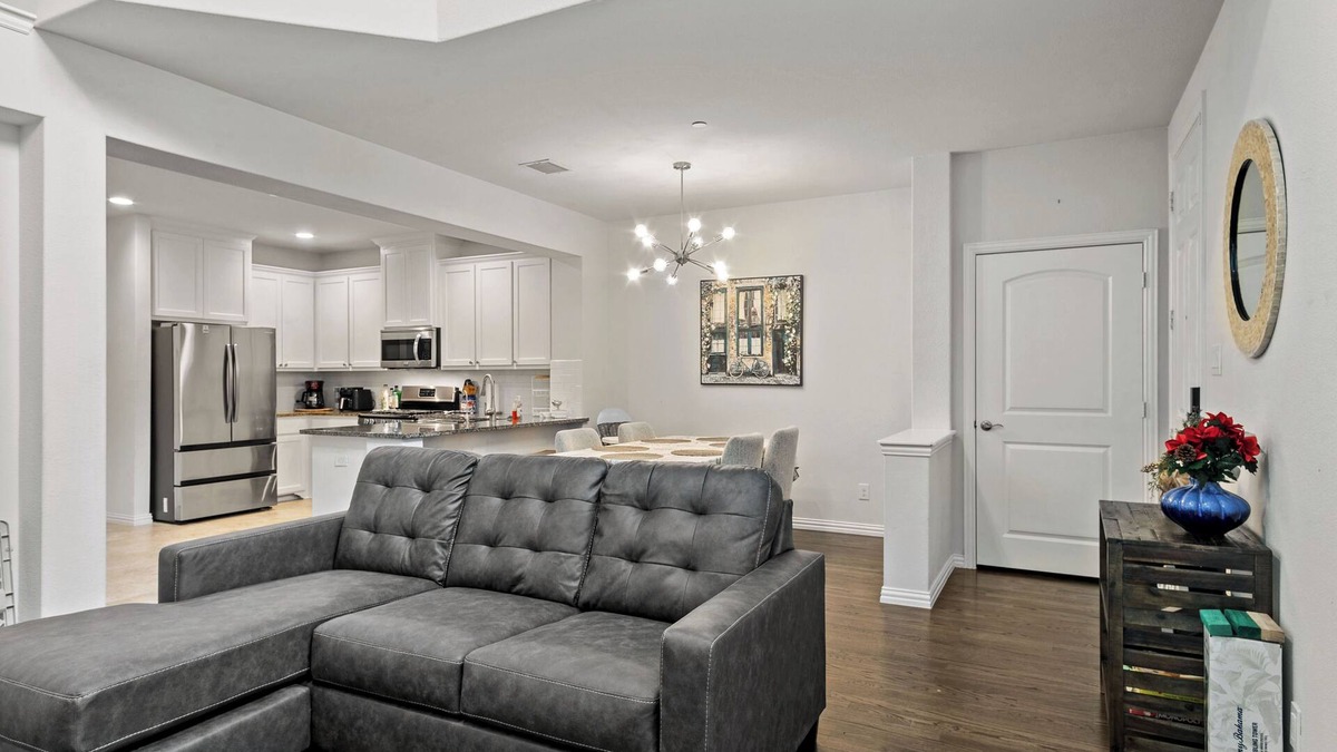 McKinney House | Pet friendly home in a safe neighborhood in McKinney. With EV charger.