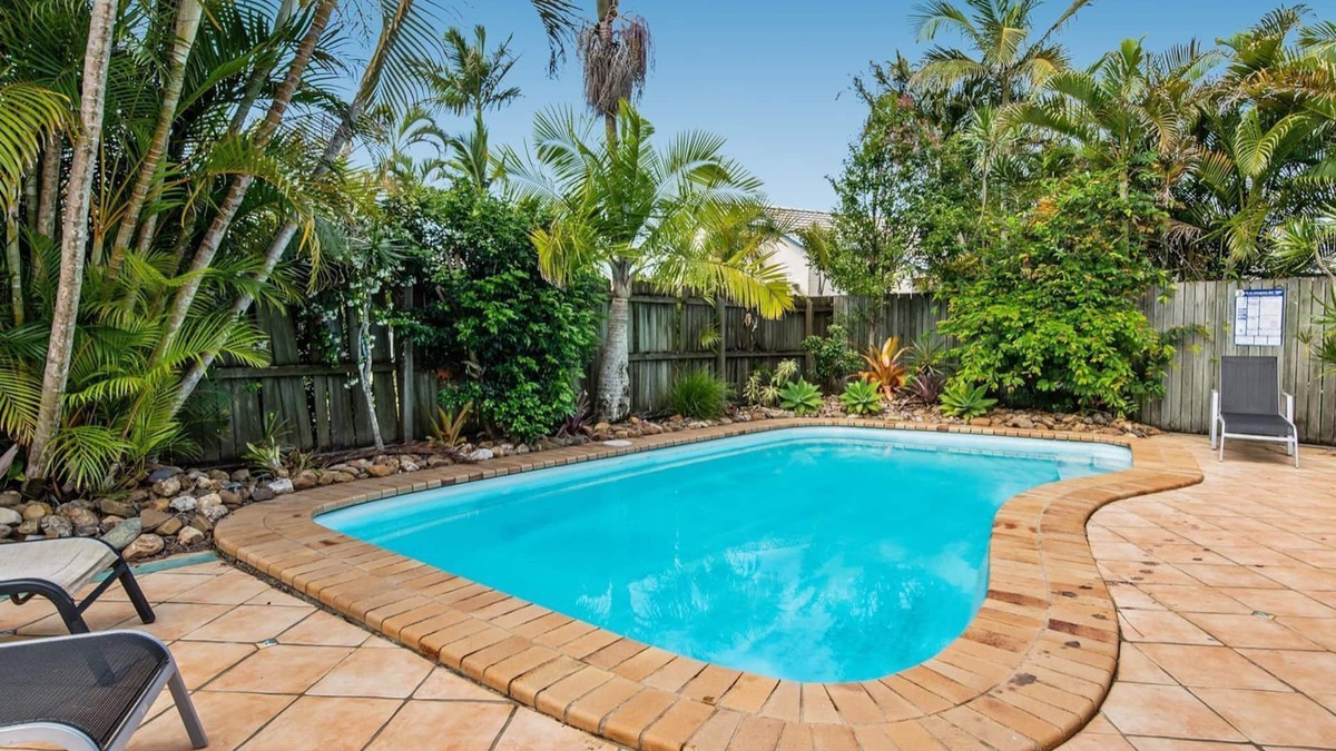 Noosaville House | Pet Friendly Home, Pool and Endless Entertainment