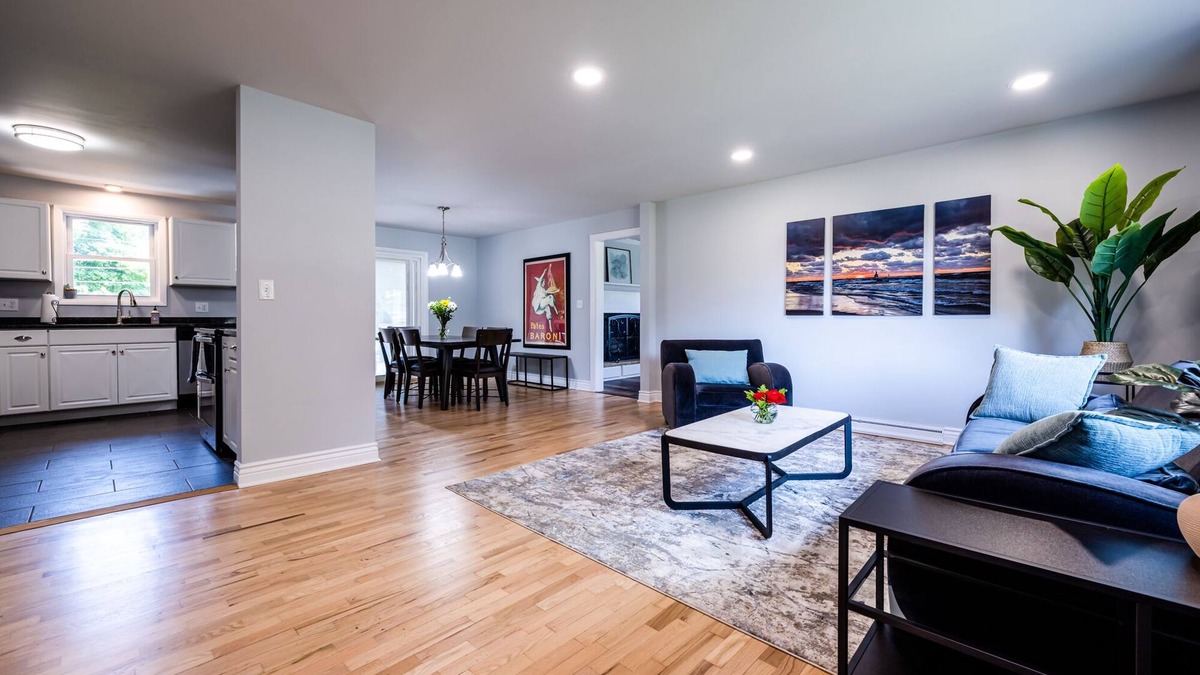 Benton Harbor House | Pet-friendly home near Lake Michigan with fenced in back yard
