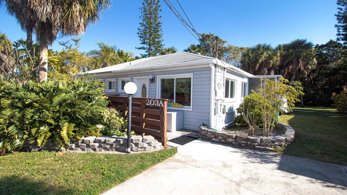 Bouvet Island House | Pet Friendly Home, Pool and Close to Beach! - Stones Throw