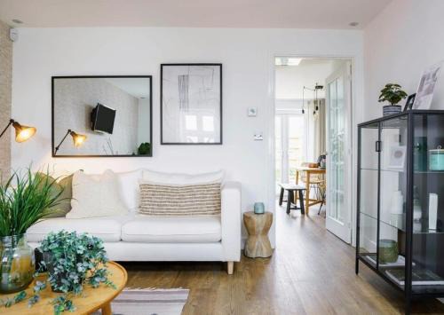 Twigworth House | Pet friendly house by KBS StayHub Short Lets & Serviced Accommodation Innsworth with parking