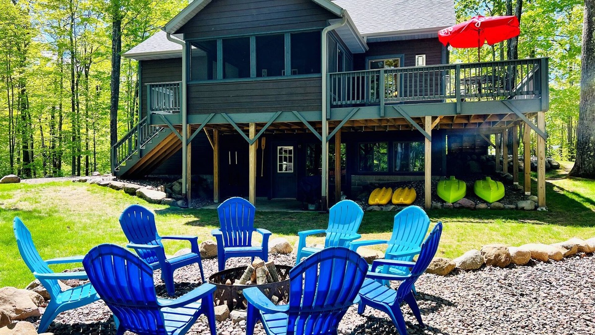 Stone Lake Cabin | Pet-Friendly Lakeside Chalet with Sauna!