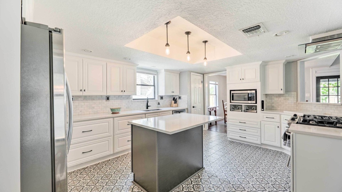 Lockhart House | Pet-Friendly Lockhart Home w/Private Yard!