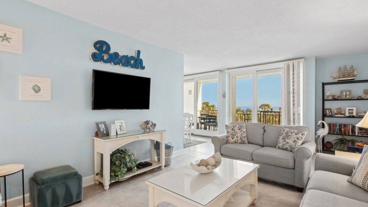 Fernandina Beach Condo | Pet Friendly | Oceanfront Views from this Spacious Updated 3rd Floor Shipwatch Condo | 1650 Sq Ft