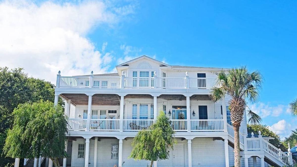 Kure Beach House | Pet friendly, Oceanview Home at Bon Temps