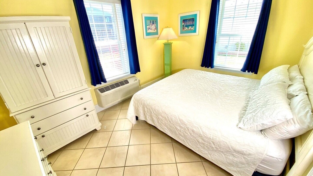 Atlantic Beach Hotel | Pet-friendly, Pool, 3 Blocks to Beach! Unit 503