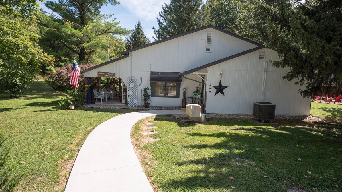 Nashville Cottage | Pet-friendly, renovated, walk to downtown.