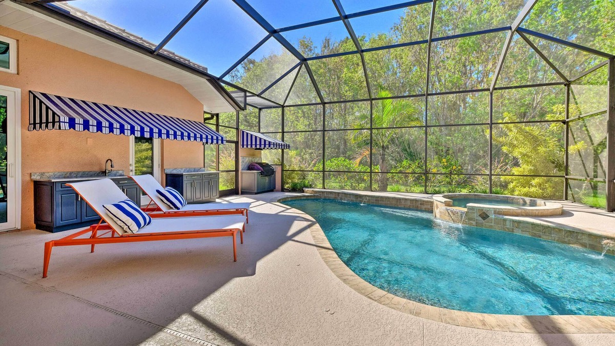 Braden River House | Pet-Friendly Resort Home: Private Pool + Spa!