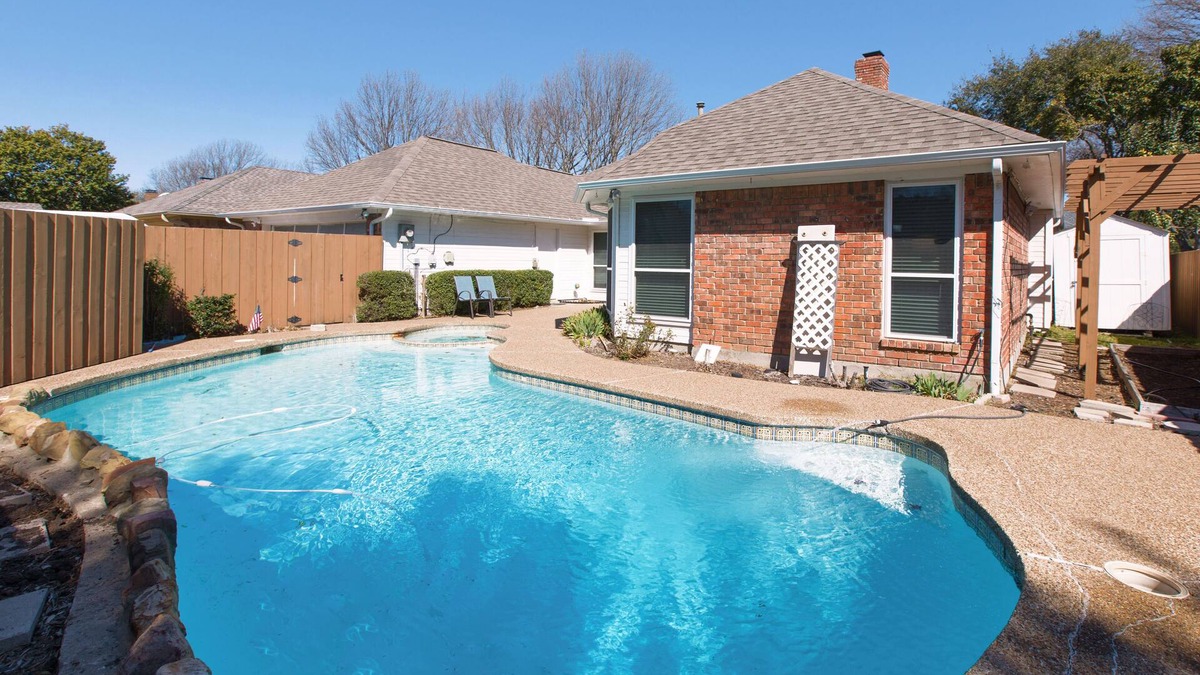 Richardson House | Pet-Friendly Richardson Retreat with Heated Pool