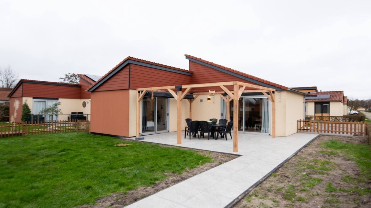 Zevenhuizen House | Pet-Friendly Rural Escape