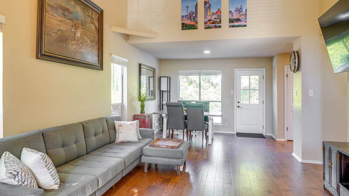 Great Northwest House | Pet-Friendly San Antonio Retreat w/Private Yard!