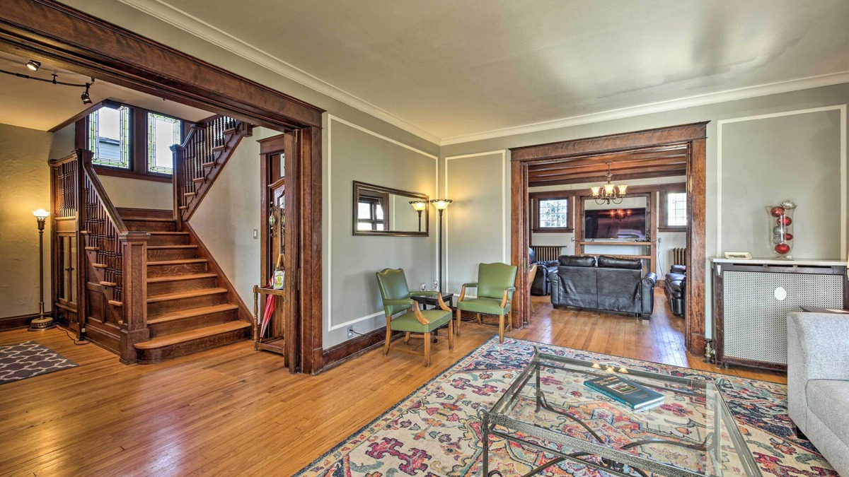 Sheboygan House | Pet-Friendly Sheboygan Home, 1 Mi to Lake Michigan
