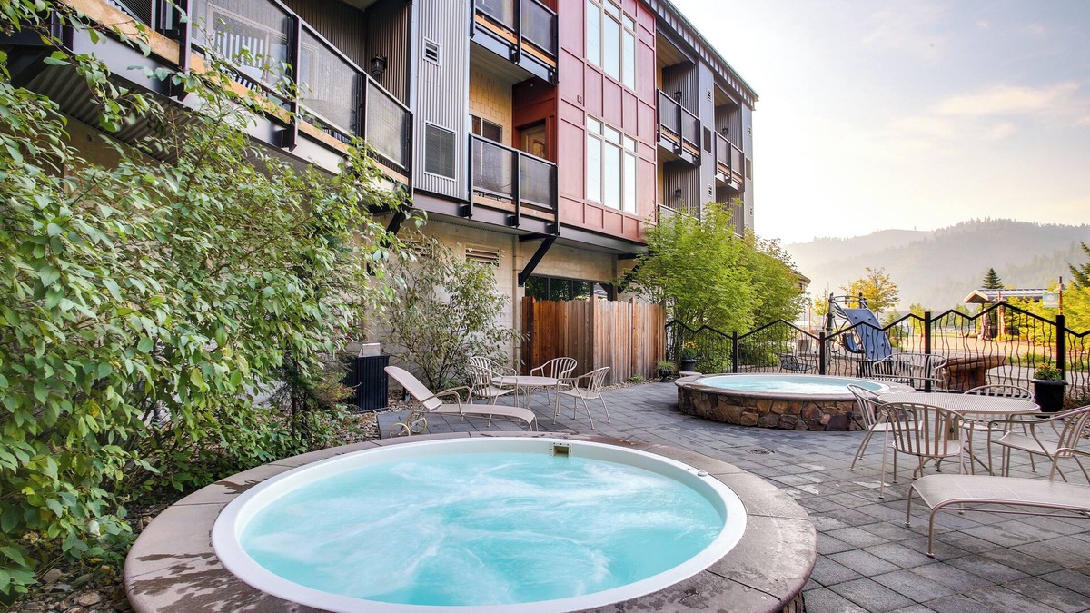 Kellogg Apartment | Pet-Friendly Silver Mountain Studio: Mountain View