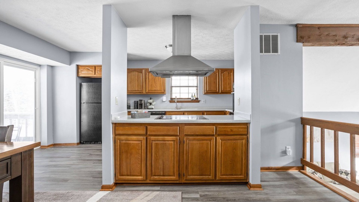 Wayne House | Pet Friendly | Speedway | Perfect for Groups
