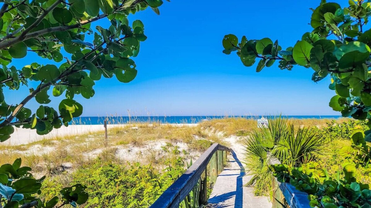 Belle Vista House | Pet-Friendly St. Pete Beach Getaway: 1BR/1BA with