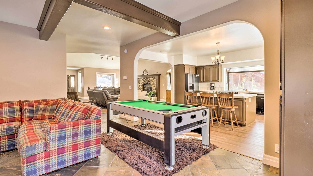Lower Kingsbury House | Pet-Friendly Stateline Home < 2 Mi to Lake Tahoe!