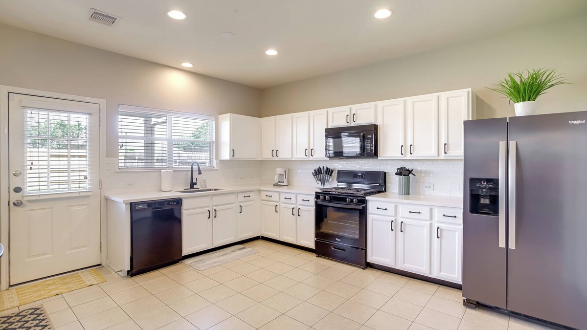 Tomball Cottage | Pet-friendly Tomball Home ~ 8 Mi to Burroughs Park