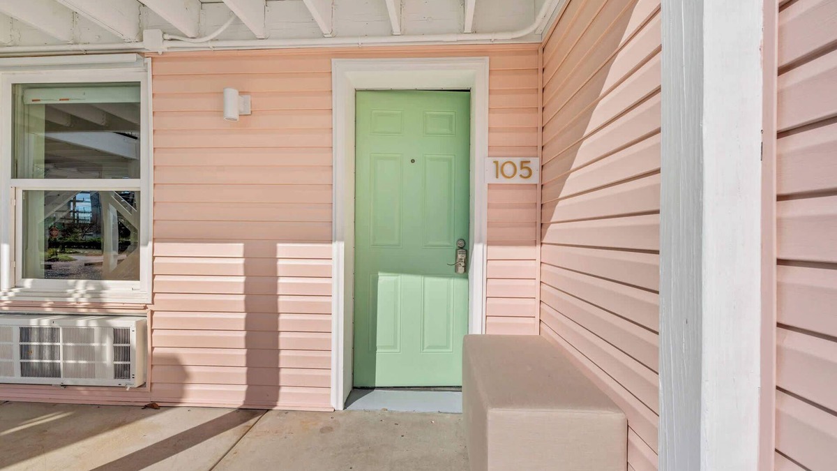 Windy Hill Apartment | Pet Friendly 2BR apartment At Windy Hill Area