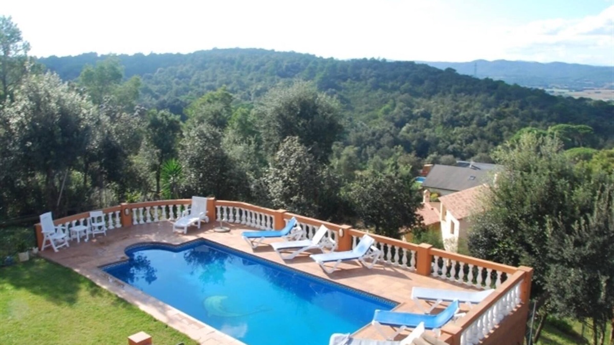 Begur Villa | Pet-Friendly "Villa Casa Dolores Style Catalan" with Mountain View, Pool & Wi-Fi