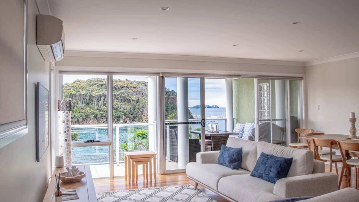 Malua Bay House | Pet-Friendly Waterfront Retreat | Malua Bay Beauty