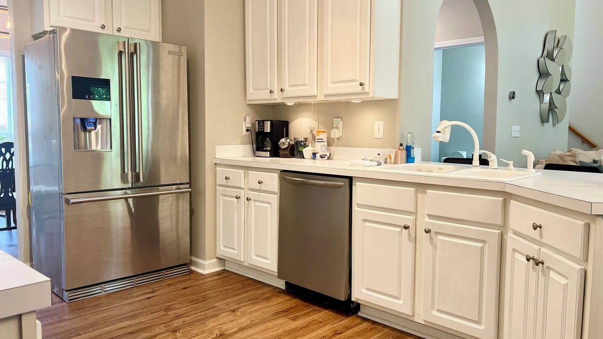Austell House | Pet-Friendly with Fenced Yard: Braves, Six Flags, Nature Escapes & Atlanta Hub!