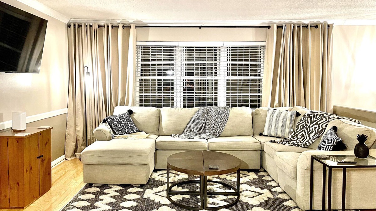 Karns House | Pet-Friendly with Hot Tub, Fenced Yard, 3 King Beds