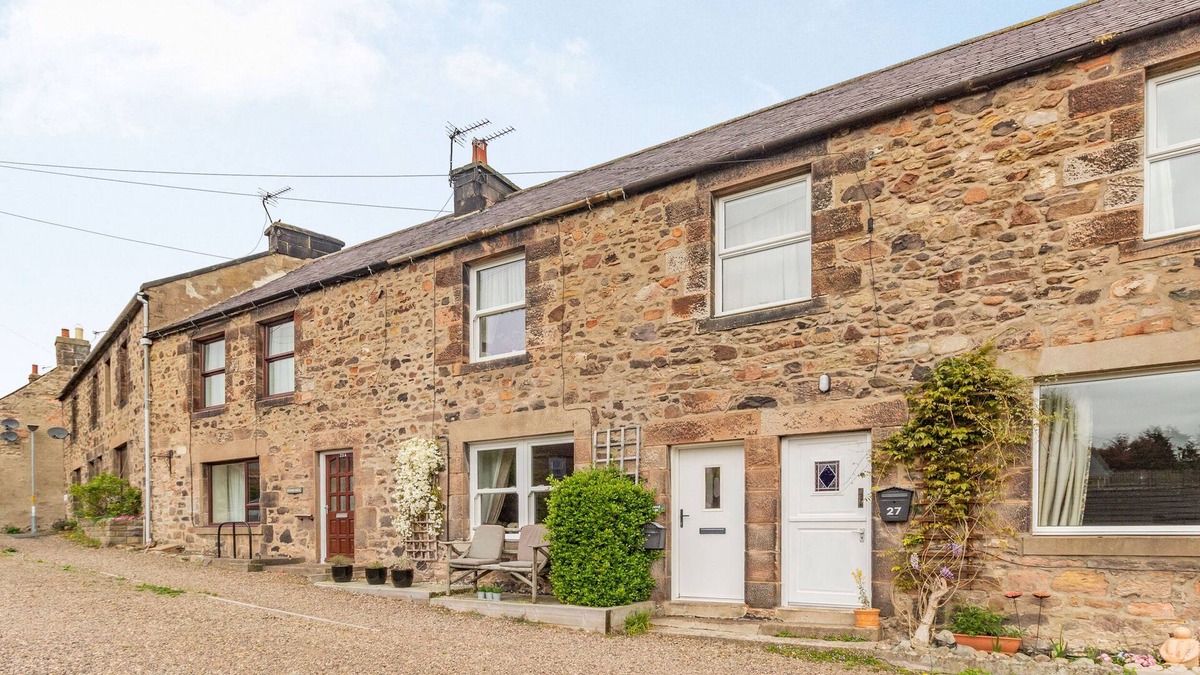 Wooler Cottage | PETH HEAD COTTAGE, pet friendly, character holiday cottage in Wooler