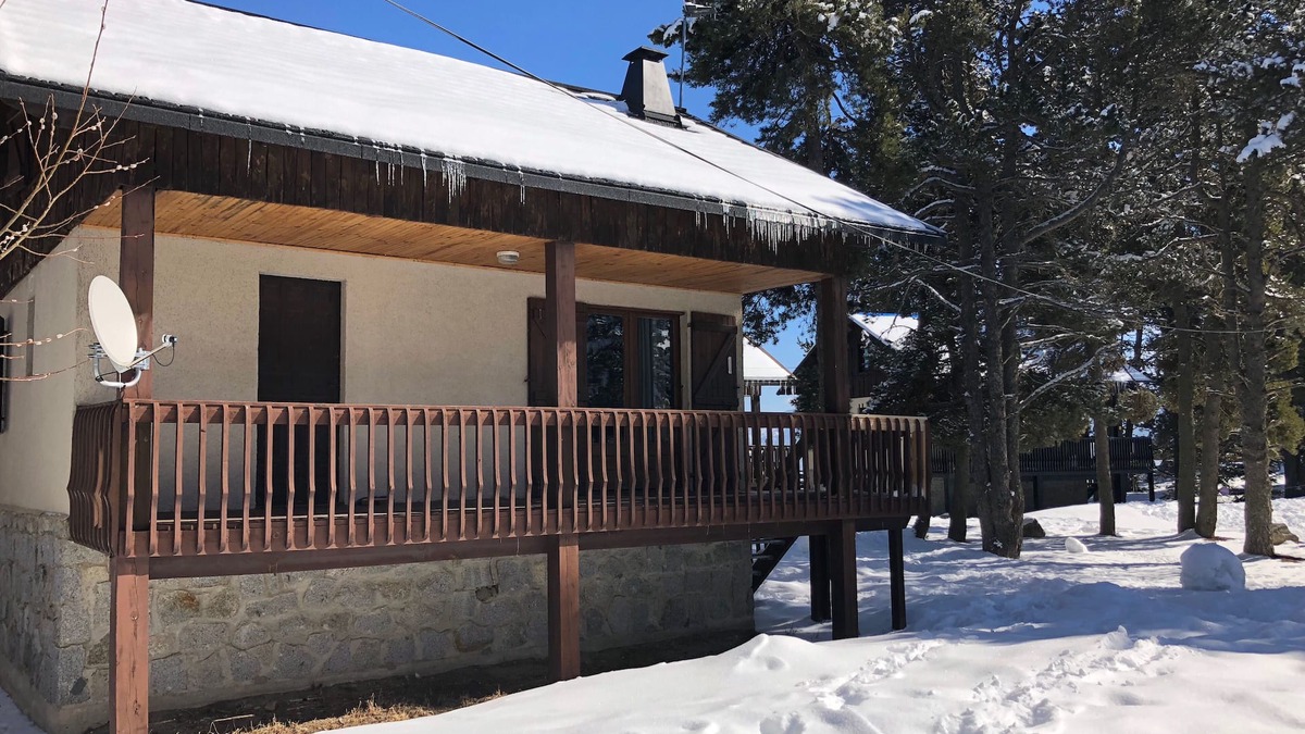 Pyrenees 2000 Ski Chalet | PETIT CHALET COSY LOCATED IN BOLQUERE-PYRENEES 2000