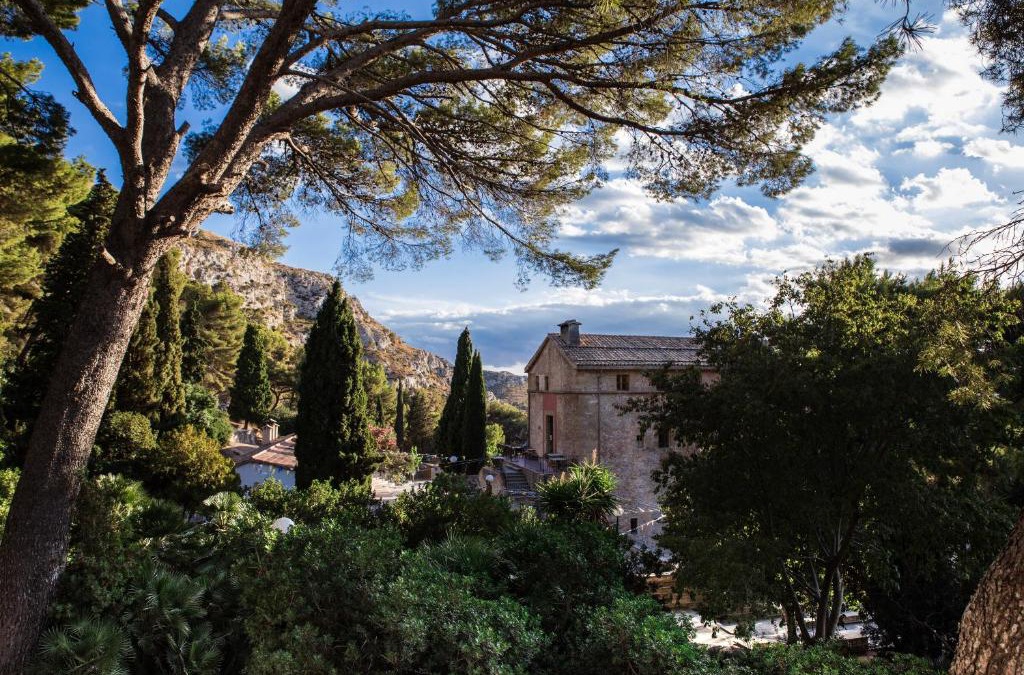 Alcudia Hotel | Petit Hotel Hostatgeria La Victoria