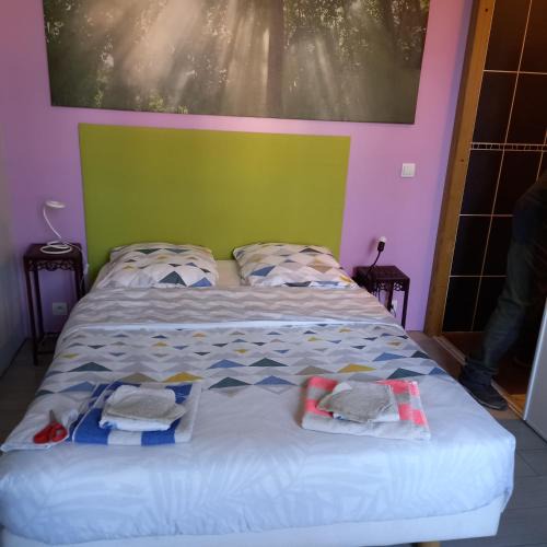 La Panouse Apartment | Petit studio parmi les pins et les cypres