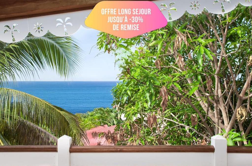 Les Anses-d'Arlets Villa | Petite Anse Villa T3 Large terrace with sea view